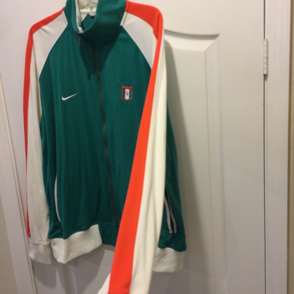 Light Jacket - image 3